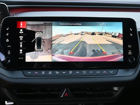 New 2024 Dodge Charger R/T w/ Plus Group image 31