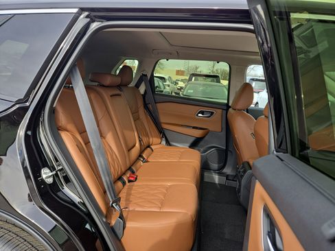 New 2026 Nissan Rogue Platinum w/ Platinum Premium Package image 14