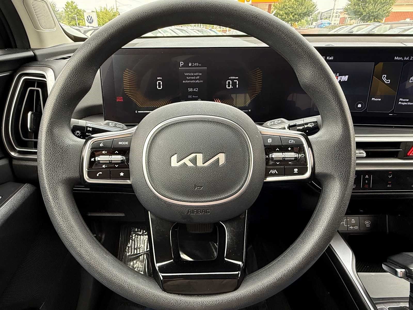 Used 2025 Kia Sorento LX FWD image 17
