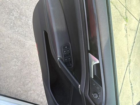 Used 2015 Volkswagen GTI Autobahn w/ Lighting Package (SEL) FWD image 28