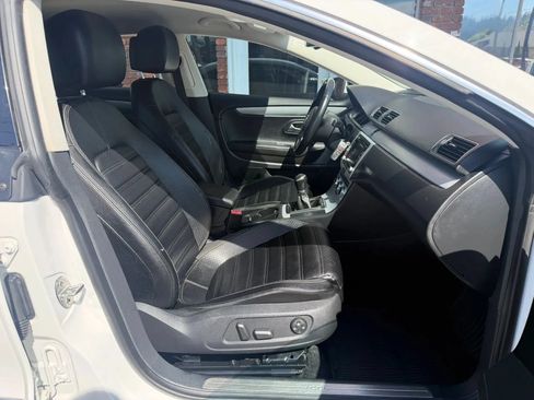 Used 2013 Volkswagen CC Sport FWD image 11