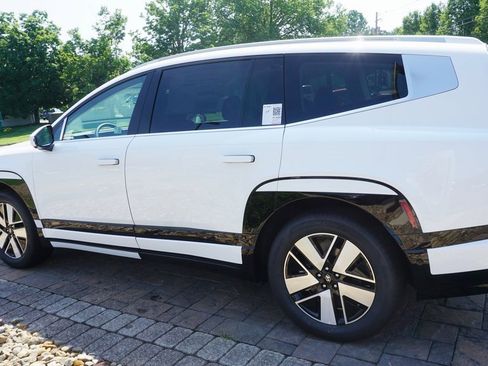 New 2026 Hyundai Ioniq 9 SEL image 7