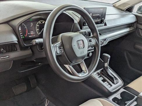 Certified 2025 Honda CR-V EX image 9