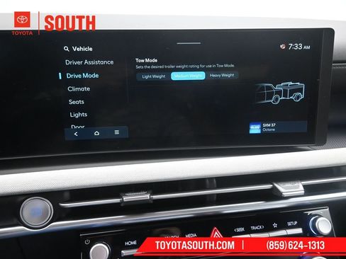 Used 2025 Hyundai Santa Cruz Limited AWD/4WD image 17
