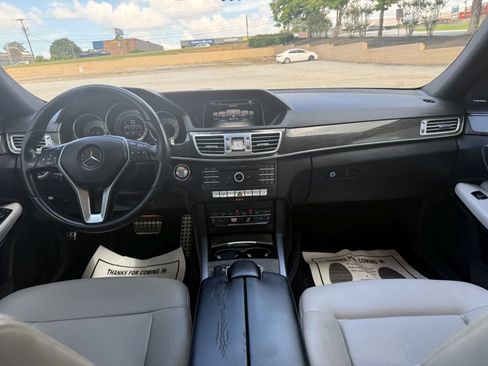 Used 2016 Mercedes-Benz E 350 Sedan image 31