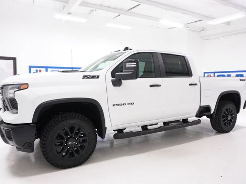 New 2026 Chevrolet Silverado 2500 LT w/ Trail Boss Package image 8