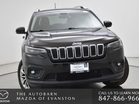 Used 2019 Jeep Cherokee Latitude Plus w/ Cold Weather Group image 4