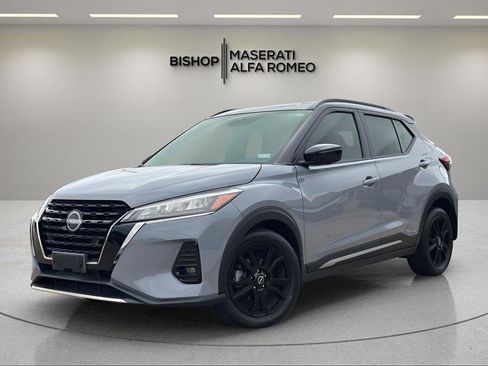 Used 2024 Nissan Kicks SR w/ SR Premium Package image 3