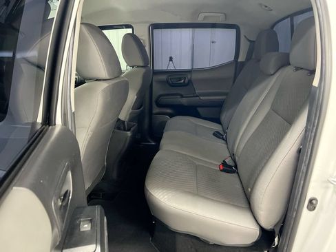 Used 2022 Toyota Tacoma SR AWD/4WD image 22