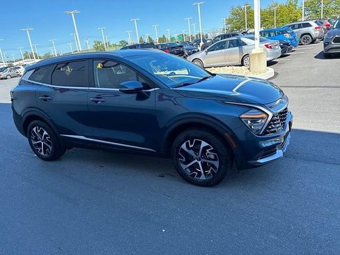 Used 2024 Kia Sportage EX AWD/4WD image 4