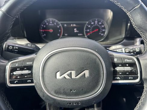 Used 2023 Kia Sorento S FWD image 22