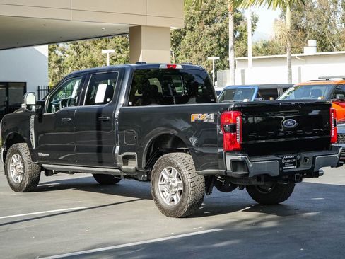 Used 2023 Ford F250 Lariat w/ Lariat Ultimate Package AWD/4WD image 4