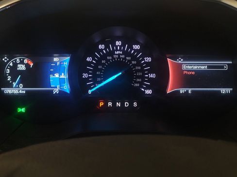 Used 2019 Ford Edge Titanium image 23