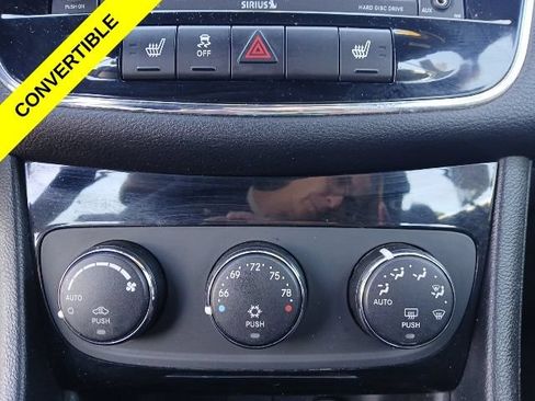 Used 2012 Chrysler 200 S FWD image 20