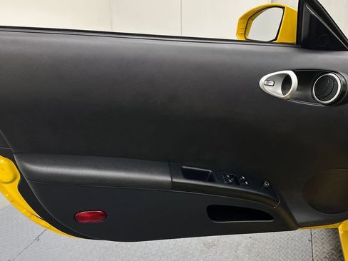 Used 2005 Nissan 350Z Touring RWD image 20