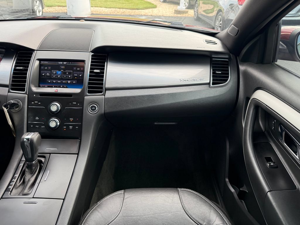 Used 2014 Ford Taurus SEL w/ Equipment Group 201A FWD image 23