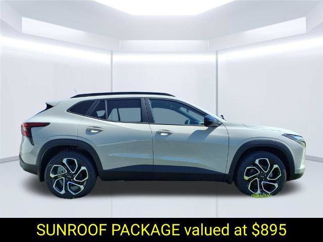 New 2026 Chevrolet Trax RS w/ Sunroof Package FWD image 2
