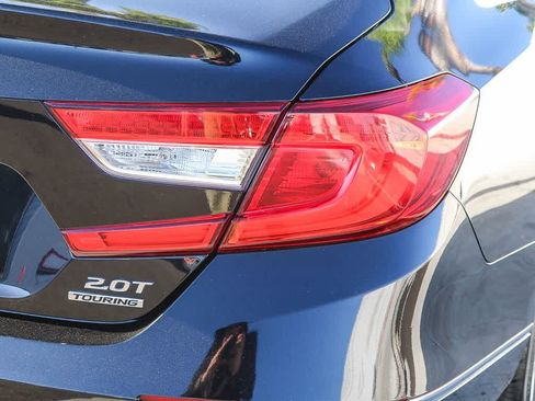 Used 2019 Honda Accord Touring image 7