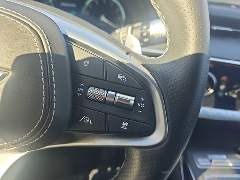 Used 2025 Genesis GV70 3.5T Sport w/ Sport Prestige Package image 25