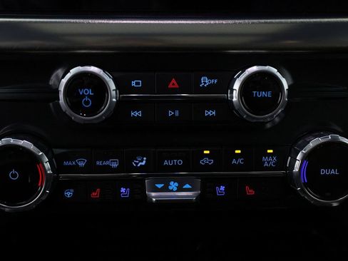 Used 2025 Ford F150 King Ranch w/ FX4 Off-Road Package AWD/4WD image 26