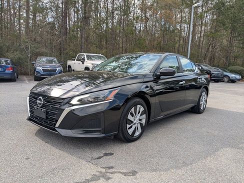 Used 2023 Nissan Altima 2.5 SV image 8