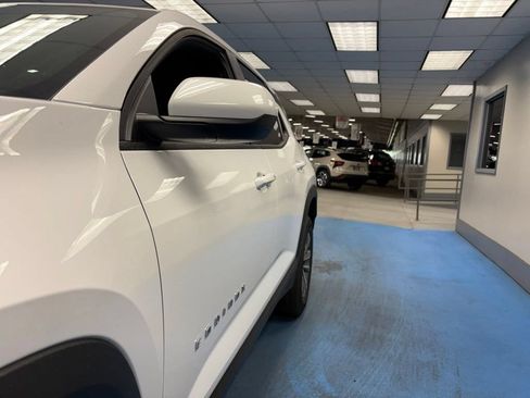 New 2026 Chevrolet Equinox LT w/ Convenience Package II FWD image 16