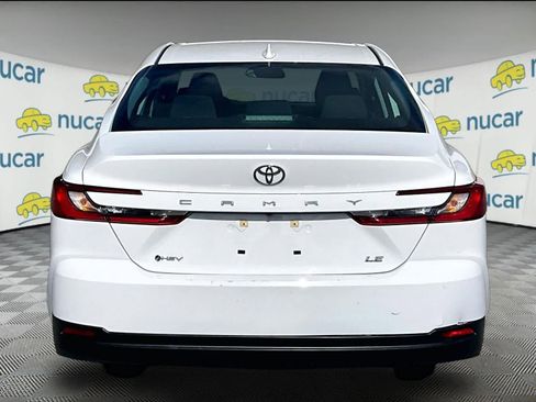 Used 2025 Toyota Camry LE image 5