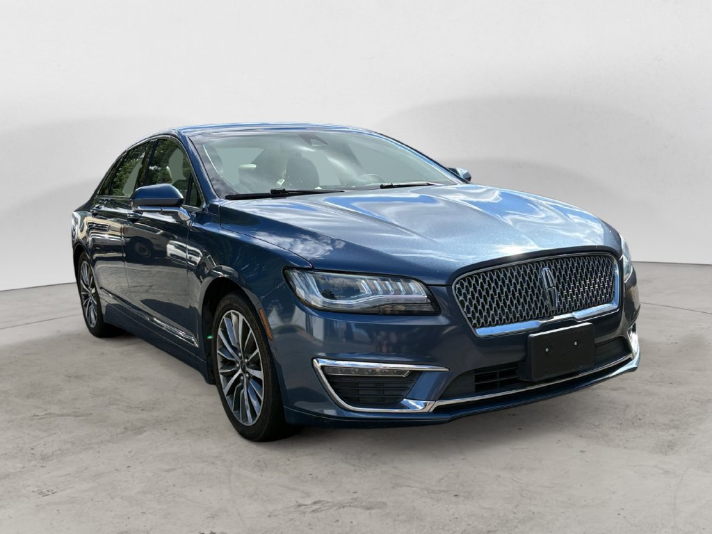 Used 2019 Lincoln MKZ Reserve FWD image 1