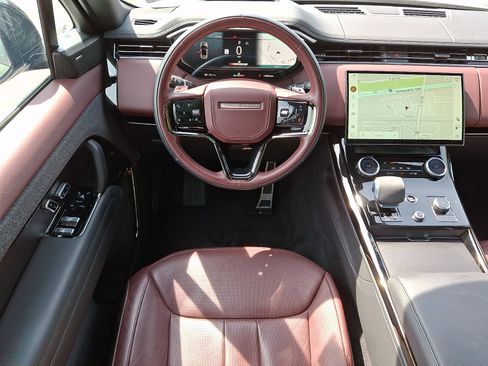 Used 2023 Land Rover Range Rover Sport SE Dynamic image 4