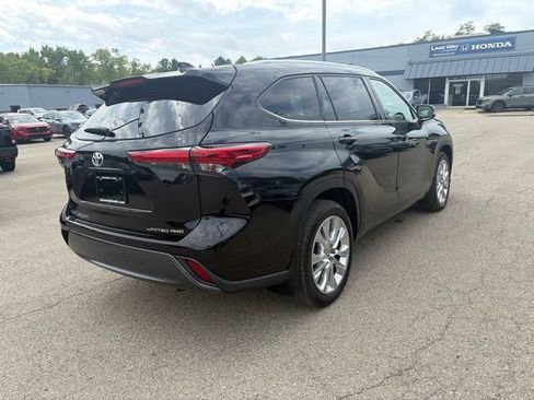 Used 2021 Toyota Highlander Limited AWD/4WD image 6