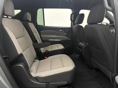 Used 2026 Chevrolet Traverse LT w/ Driver Confidence Package FWD image 38