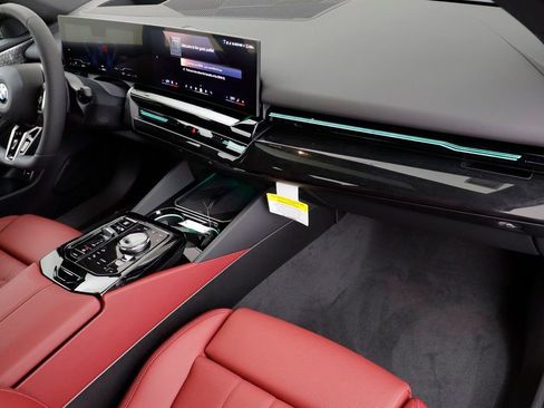 New 2026 BMW 530i xDrive w/ M Sport Package image 20