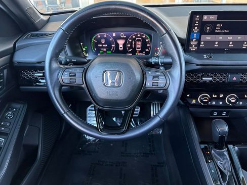 Used 2023 Honda Accord Sport image 14