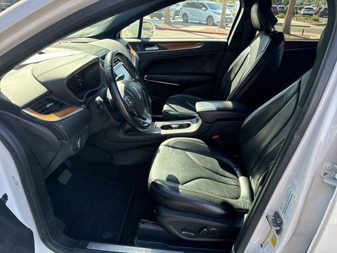 Used 2019 Lincoln MKC Reserve w/ MKC Technology Package image 10