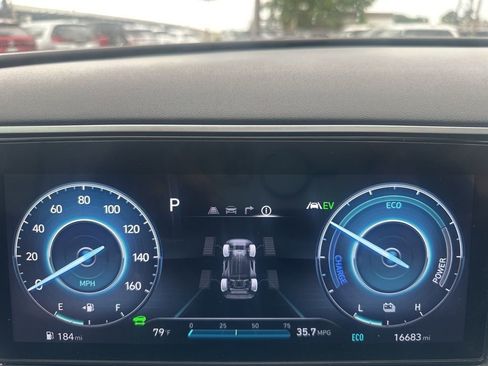 Used 2024 Hyundai Tucson Limited image 40