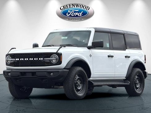New 2026 Ford Bronco Outer Banks w/ Black Appearance Package AWD/4WD image 8