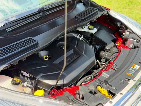 Used 2019 Ford Escape Titanium FWD image 40