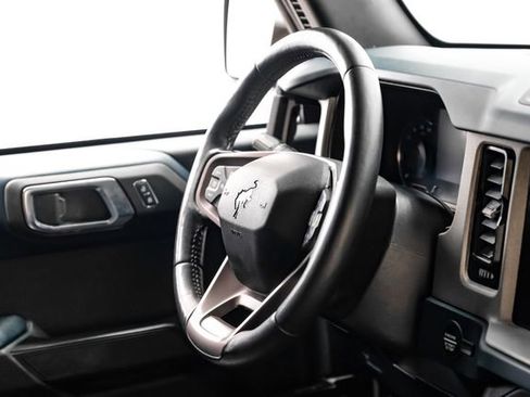 Used 2024 Ford Bronco Outer Banks AWD/4WD image 17