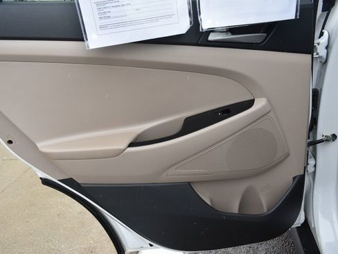 Used 2017 Hyundai Tucson SE image 27