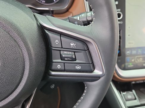 Certified 2025 Subaru Outback Touring XT image 21