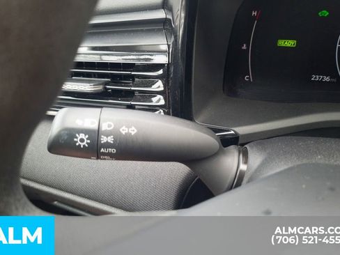 Used 2025 Toyota Camry LE FWD image 34