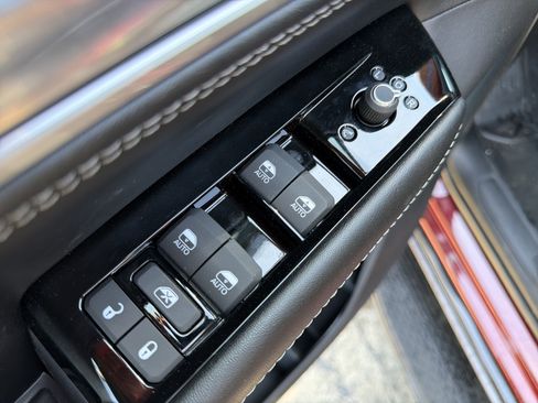 New 2026 Jeep Grand Wagoneer L 4WD image 13