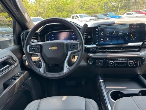 Used 2024 Chevrolet Silverado 3500 LTZ w/ LTZ Convenience Package AWD/4WD image 13
