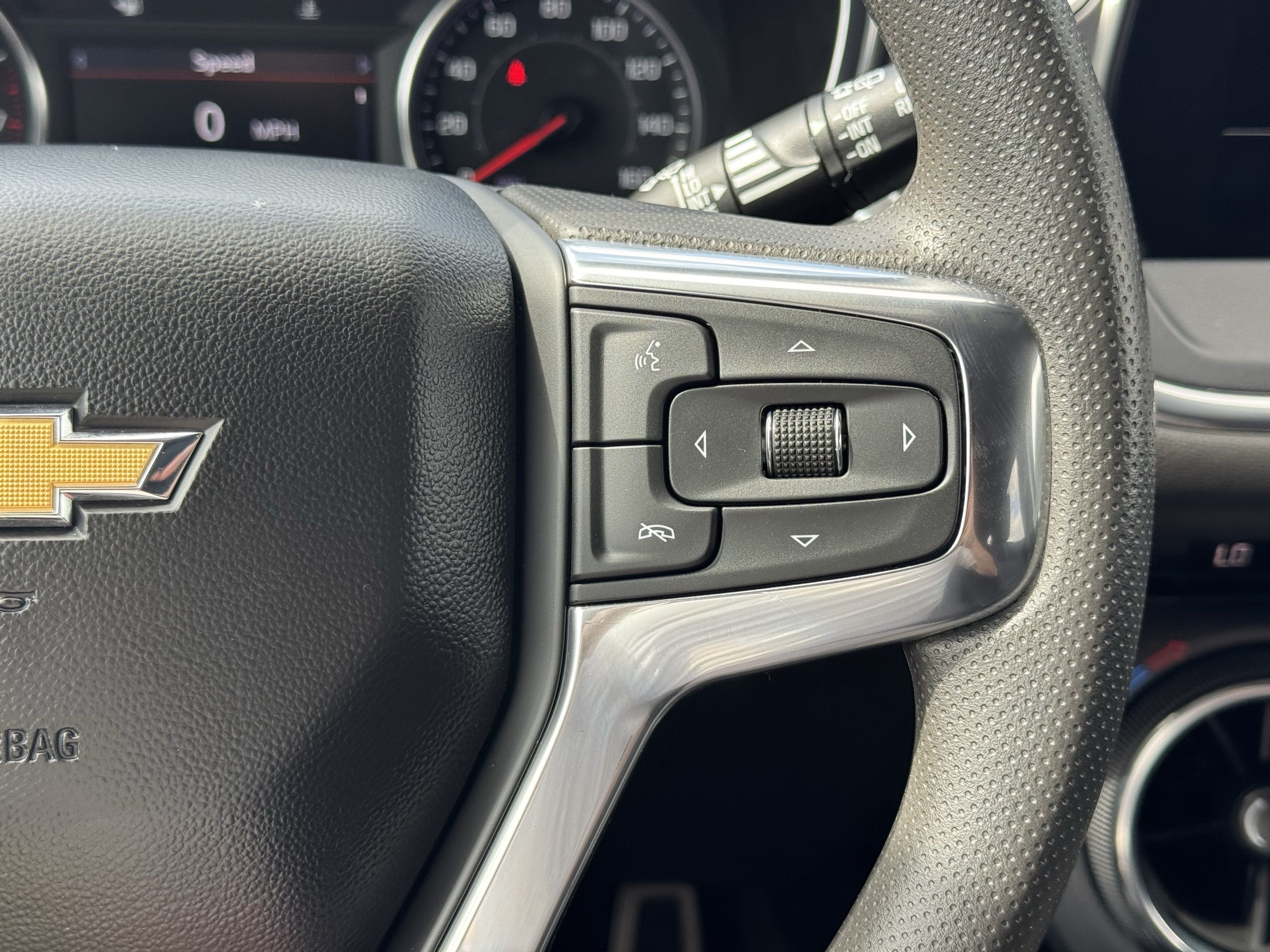 Used 2023 Chevrolet Blazer LT w/ Midnight/Sport Edition FWD image 33