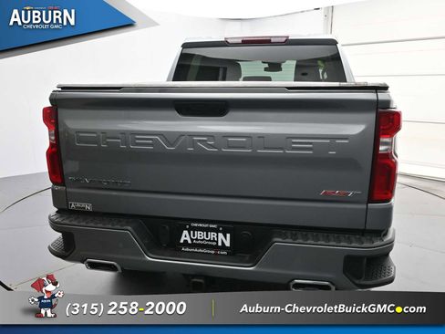 Used 2024 Chevrolet Silverado 1500 RST w/ Z71 Off-Road Package AWD/4WD image 4