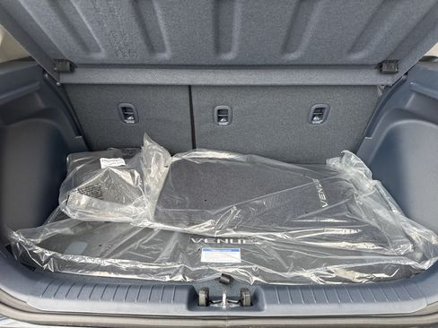 New 2026 Hyundai Venue SEL FWD image 13
