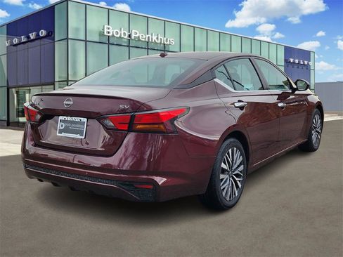 Used 2024 Nissan Altima 2.5 SV image 24