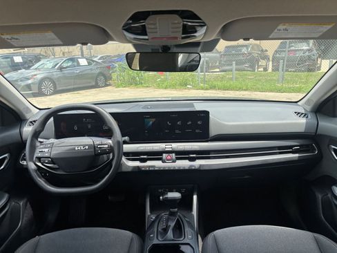 Used 2025 Kia K4 FWD image 31