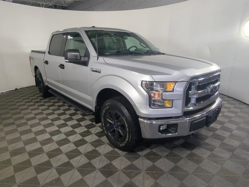 Used 2015 Ford F150 XLT w/ Equipment Group 301A Mid image 2
