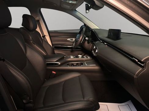 Used 2025 Genesis GV70 2.5T image 19